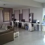 Mouikis Sun Village شقة فندقية 4*
