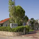 מלון דירות Mouikis Sun Village