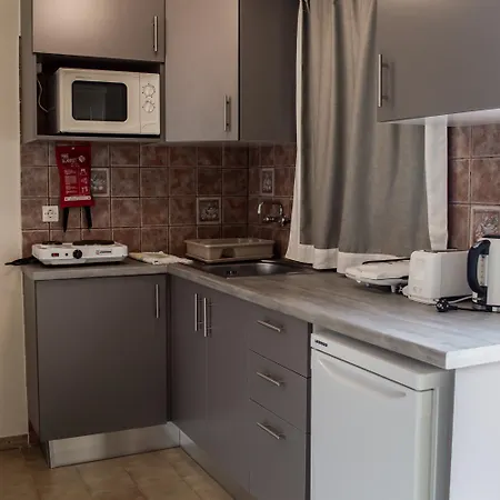 Mouikis Sun Village Aparthotel