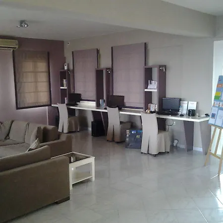 Mouikis Sun Village Aparthotel 4*