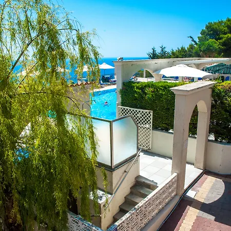 Aparthotel Mouikis Sun Village 4*