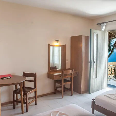 Mouikis Sun Village Aparthotel 4*