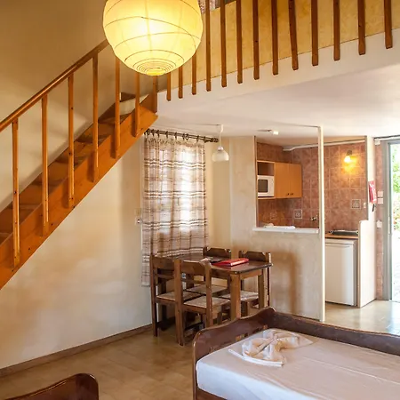 Aparthotel Mouikis Sun Village 4*