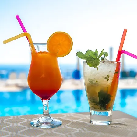 Mouikis Sun Village Lägenhetshotell Lakíthra
