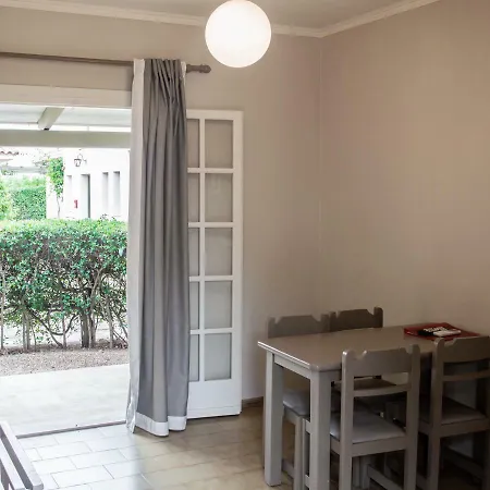 Mouikis Sun Village Hotel apartamentowy