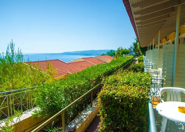 Mouikis Sun Village Hotel apartamentowy 4*