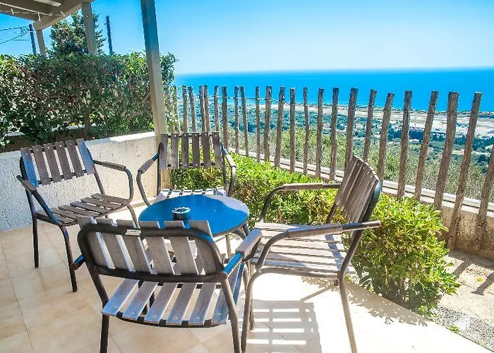 Lägenhetshotell Mouikis Sun Village